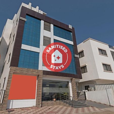 Oyo Flagship 19196 Shree Sai Niladri Residency Shirdi Exterior foto